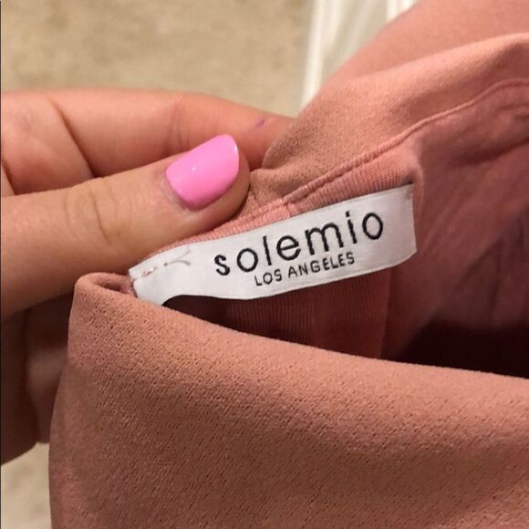 Pink mini dress with open back - Picture 3 of 3